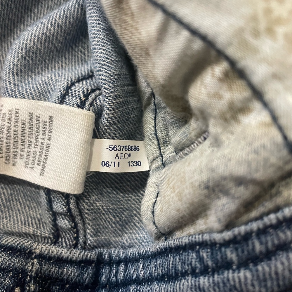 2011 American Eagle Classic Jean Jacket Sz med - Picture 6 of 6